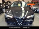 Alfa Romeo Giulia 2.2 JTDM Super 8fach Spur Bi-Xenon DAB - schwarze Alfa Romeo Giulia