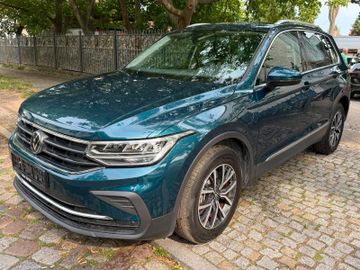 Volkswagen Tiguan - 2
