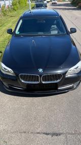 BMW 530d Touring Top Zustand Navi , Head -up usw.  - BMW 530 aus 2011: Kombi