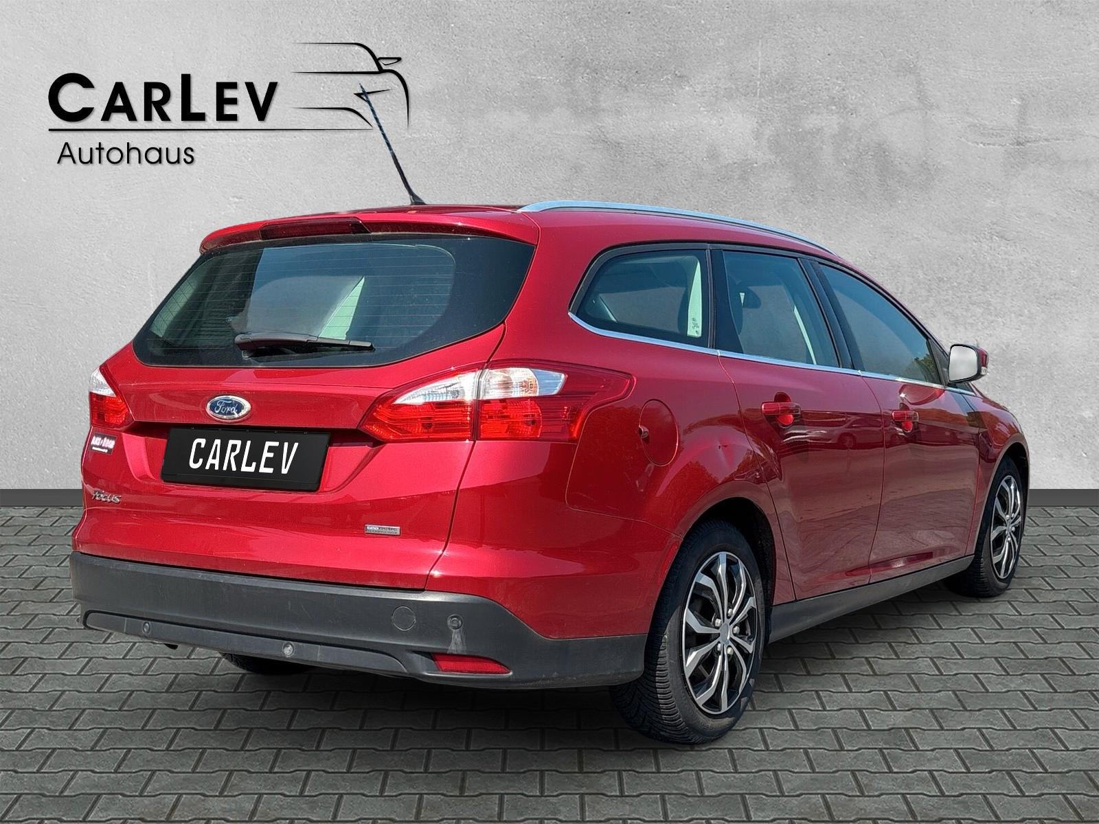 Ford Focus 2012 — photo 7