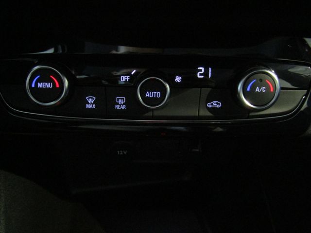 Corsa F e Elegance Elektromotor 136 PS