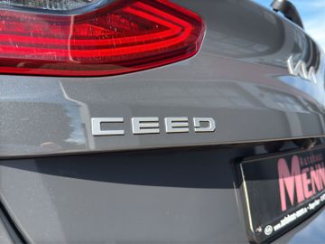Kia Ceed 1.5 T DCT Vision Navi Sitzheizung Kamera