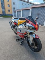 Yamaha R1 - YAMAHA 1998 R1
