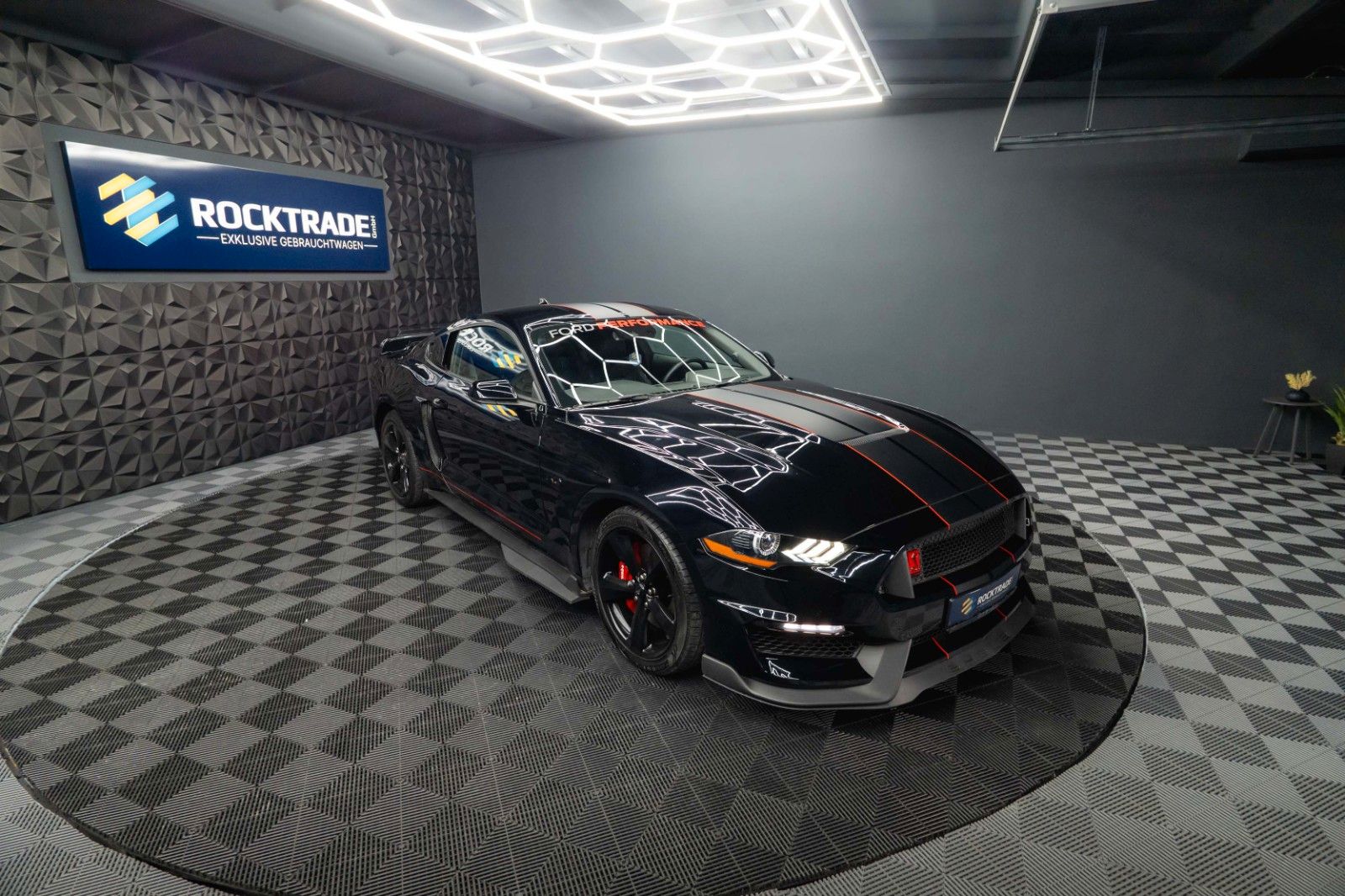 Fahrzeugabbildung Ford Mustang Shelby GT 500 5.0 V8 Performance PREMIUM