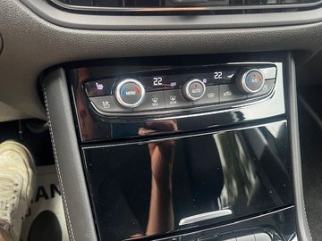 Opel GRANDLAND HYBRID 1.6 PHEV