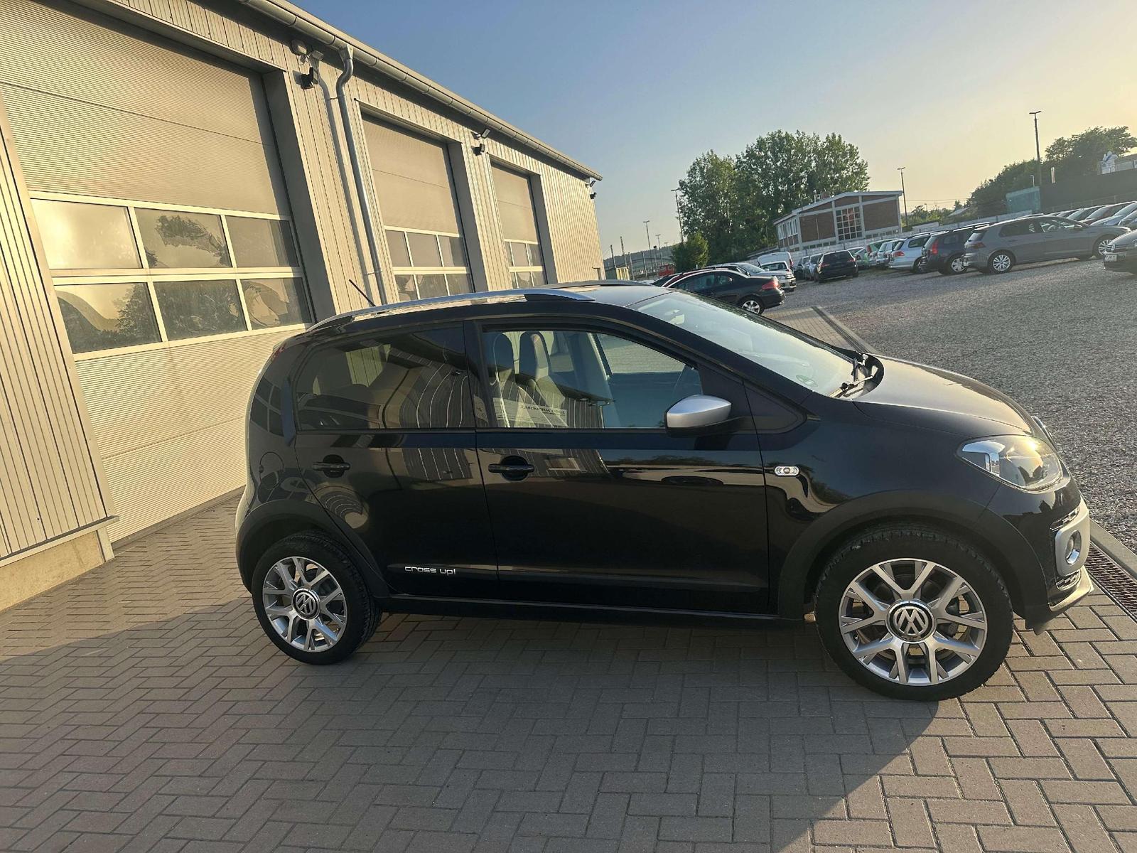 Volkswagen up  cross up 