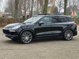 Porsche Cayenne S 4.2 *PANO*MATRIX*DISTR*L-FAHR*BOSE* - Porsche Cayenne: 4s
