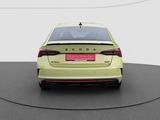 Skoda Octavia 2.0 TSI DSG RS AHK RFK LED MATRIX ACC PD - Skoda Octavia: Grün, RS