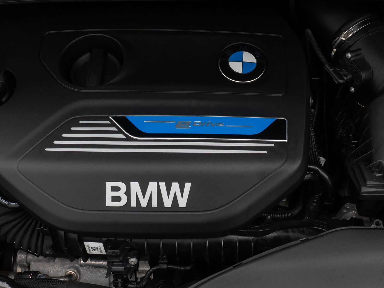 Fahrzeugabbildung BMW 225xe iPerf  Active Tourer ParkAss Navi WLAN PDC