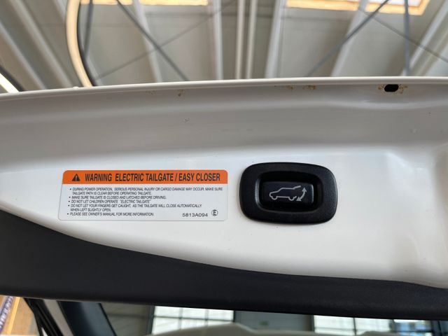 MYAUTOCENTER – Gebraucht- und Jahreswagen mit Werkstattservice in Pfaffenhofen Mitsubishi Outlander Active+ 4WD *1. Hand*AHK*Bi-LED*