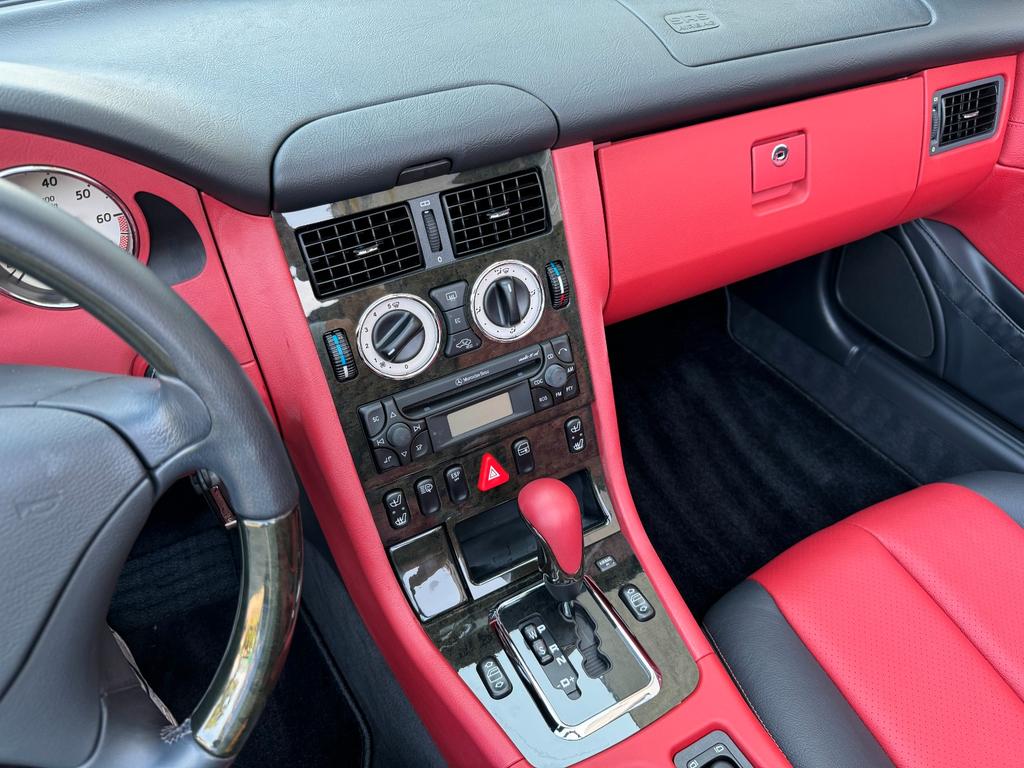 Mercedes-Benz SLK 320