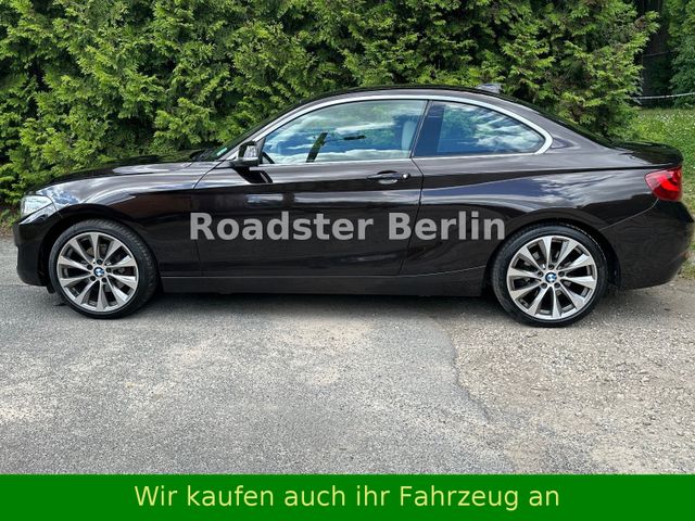 BMW 220 i*Coupe*Autom*Navi*Leder*Xenon*1.Hand*S-Heft