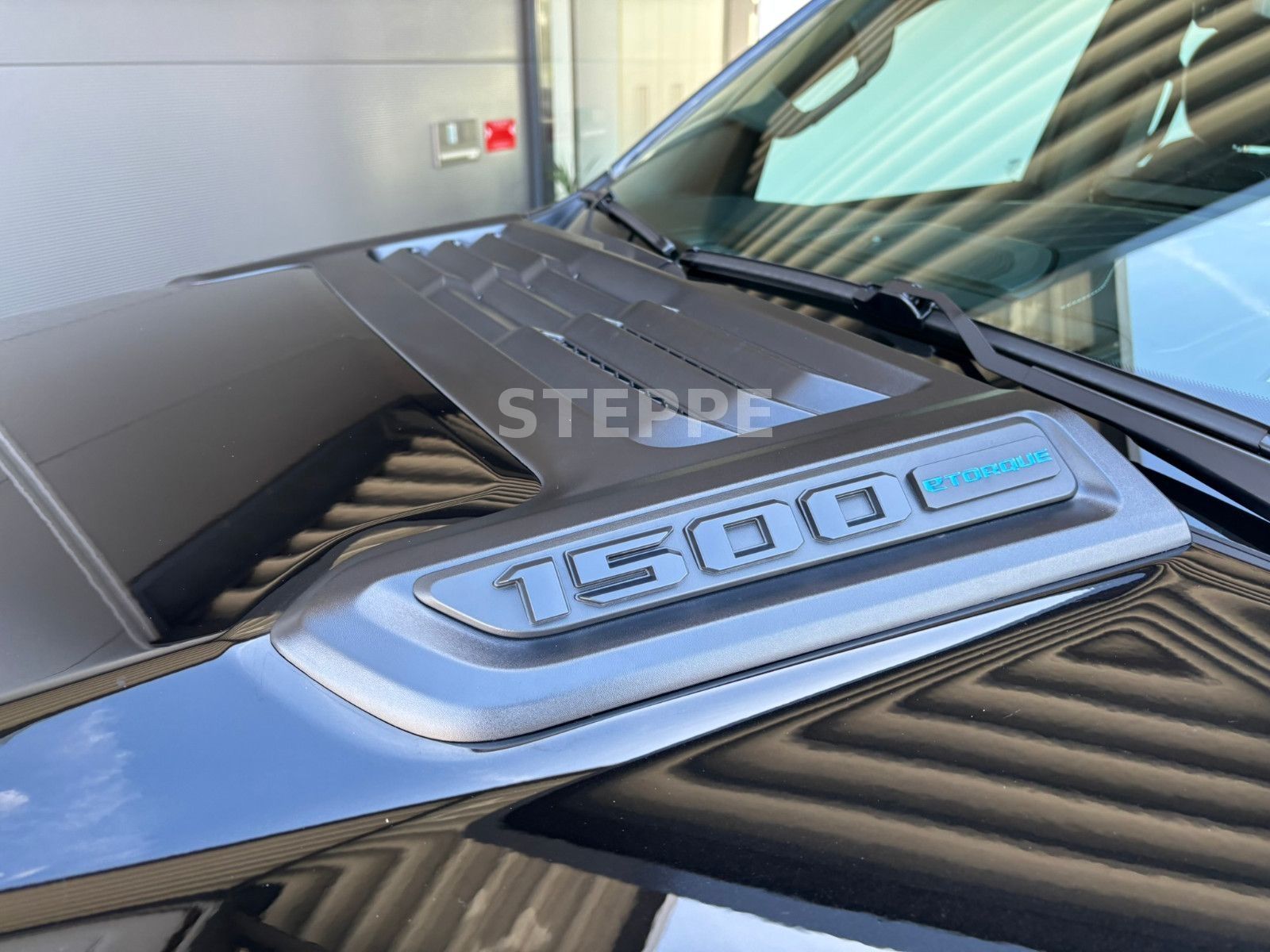 Dodge 2026 RAM 1500 Limited Night 5,7LV8 Rambox MFT