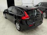 Volvo V40 T2 2.0 Kinetic*LED*Sensus*Kamera* - Volvo Unfallwagen