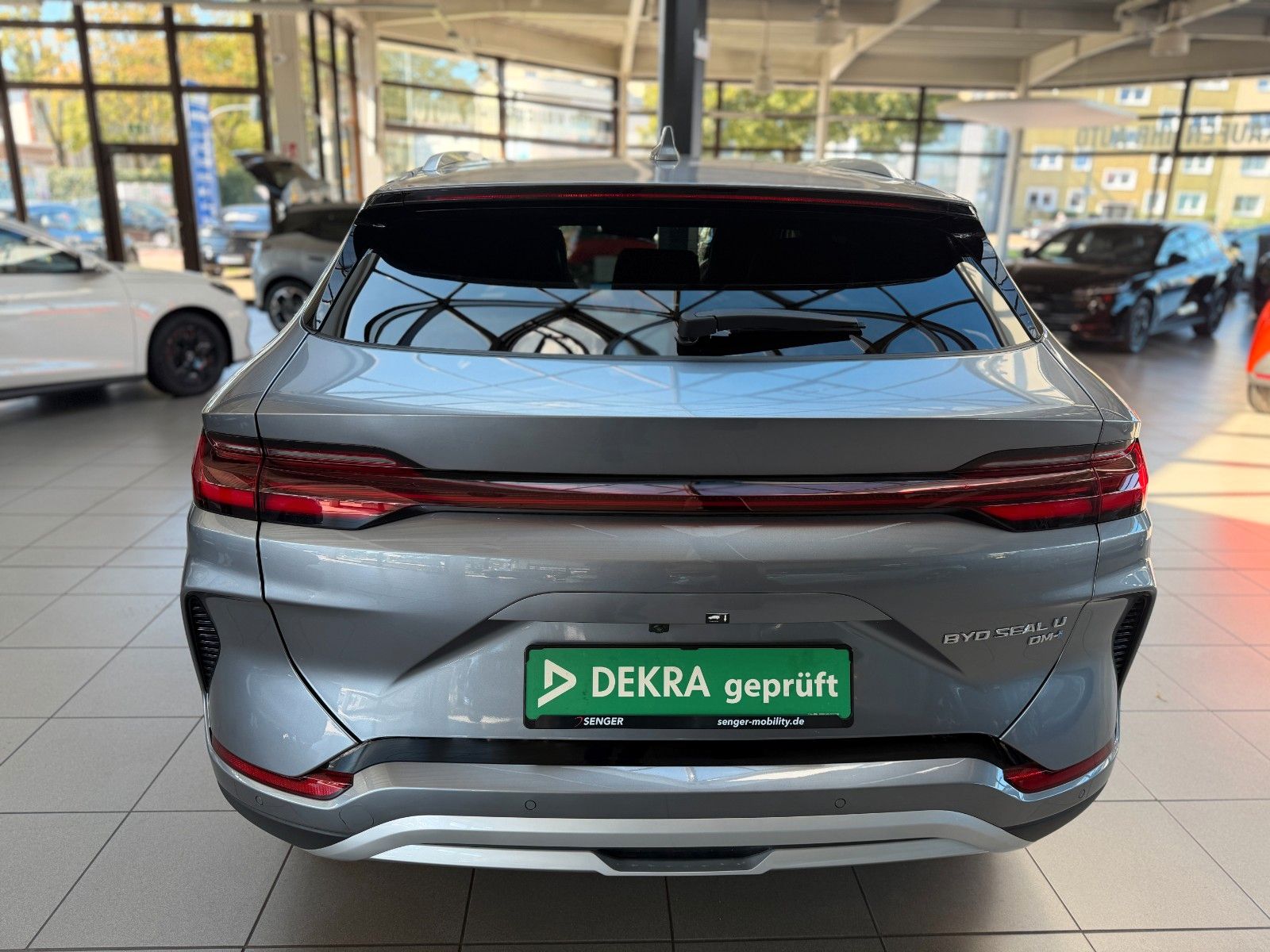 BYD SEAL U