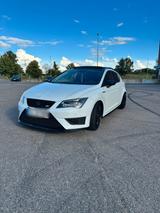 Seat Leon 5f - Seat Leon mit Benzin-Antrieb: Kleinwagen, Automatik