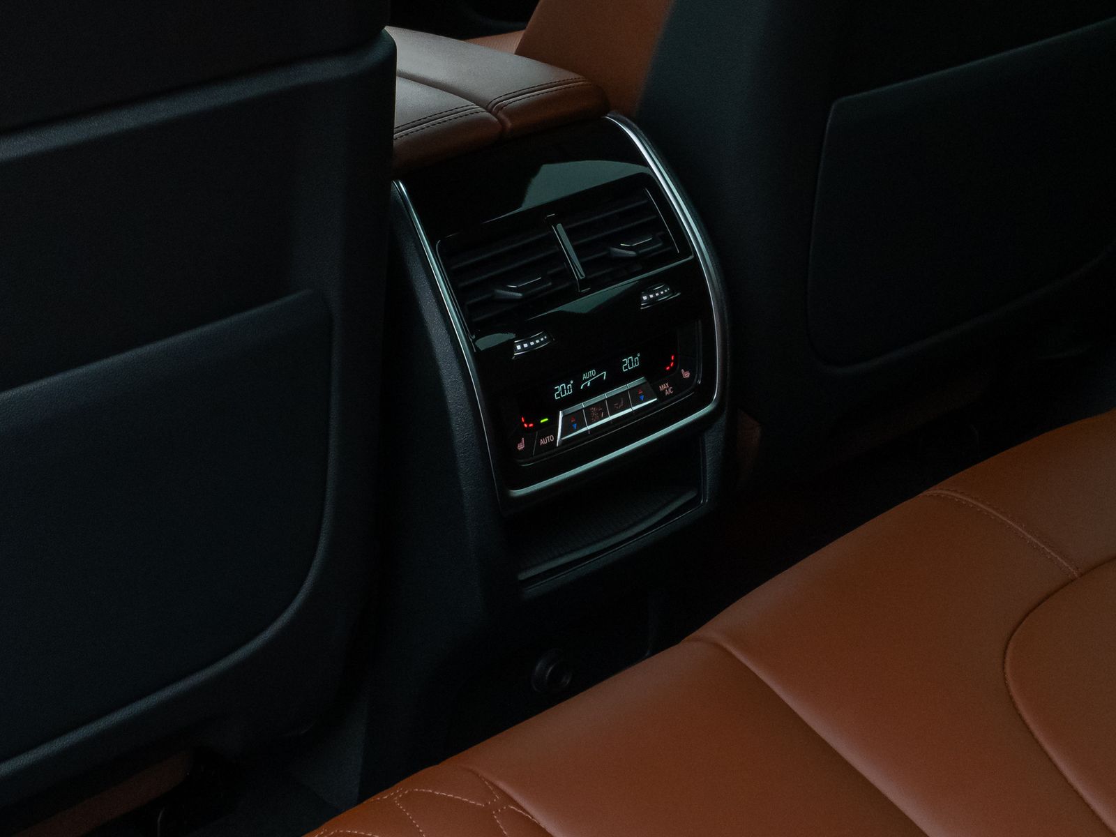 Fahrzeugabbildung BMW X5 xD30d M Sport Kamera Laser HUD DAB HiFi AHK