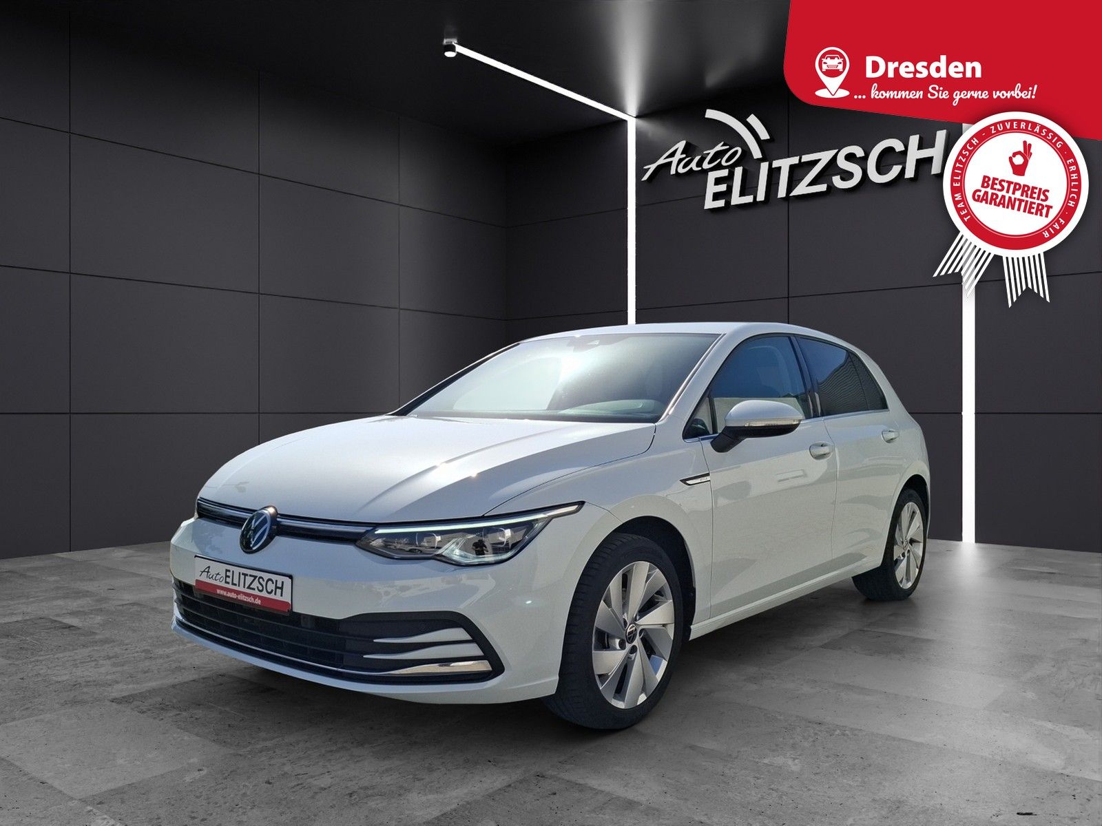 Fahrzeugabbildung Volkswagen Golf VIII TSI Style LEDplus Navi AID ACC RFK SH