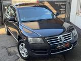 Volkswagen Touareg V6 TDI*AUTOM*XENON*AHK*ALLRAD*LUFTFED. - gebrauchte VW Touareg aus dem Jahr 2005