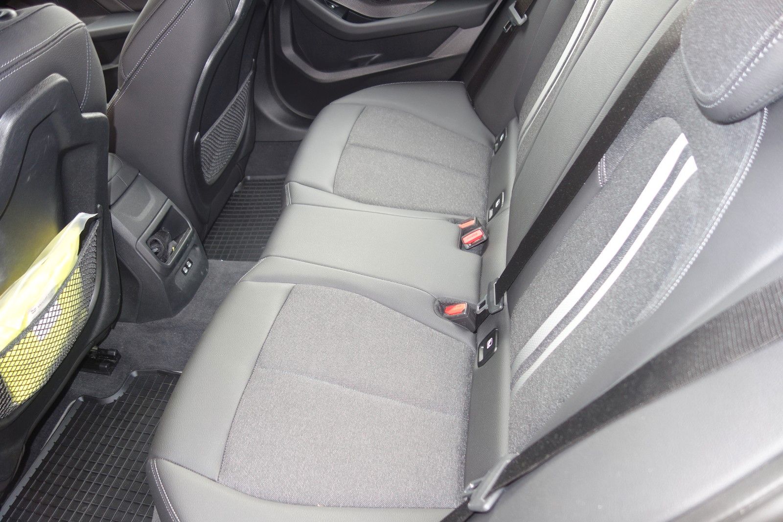 BMW 120 Baureihe 1 Lim. 120 i Sport Line foto 9
