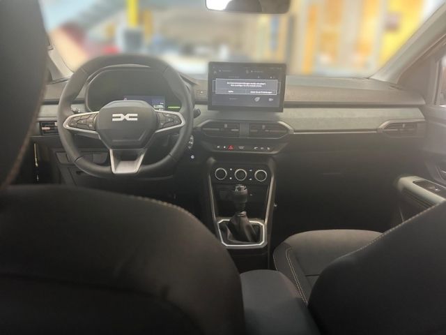 Fahrzeugabbildung Dacia Sandero III Stepway Extreme Technik+Driving-Pake