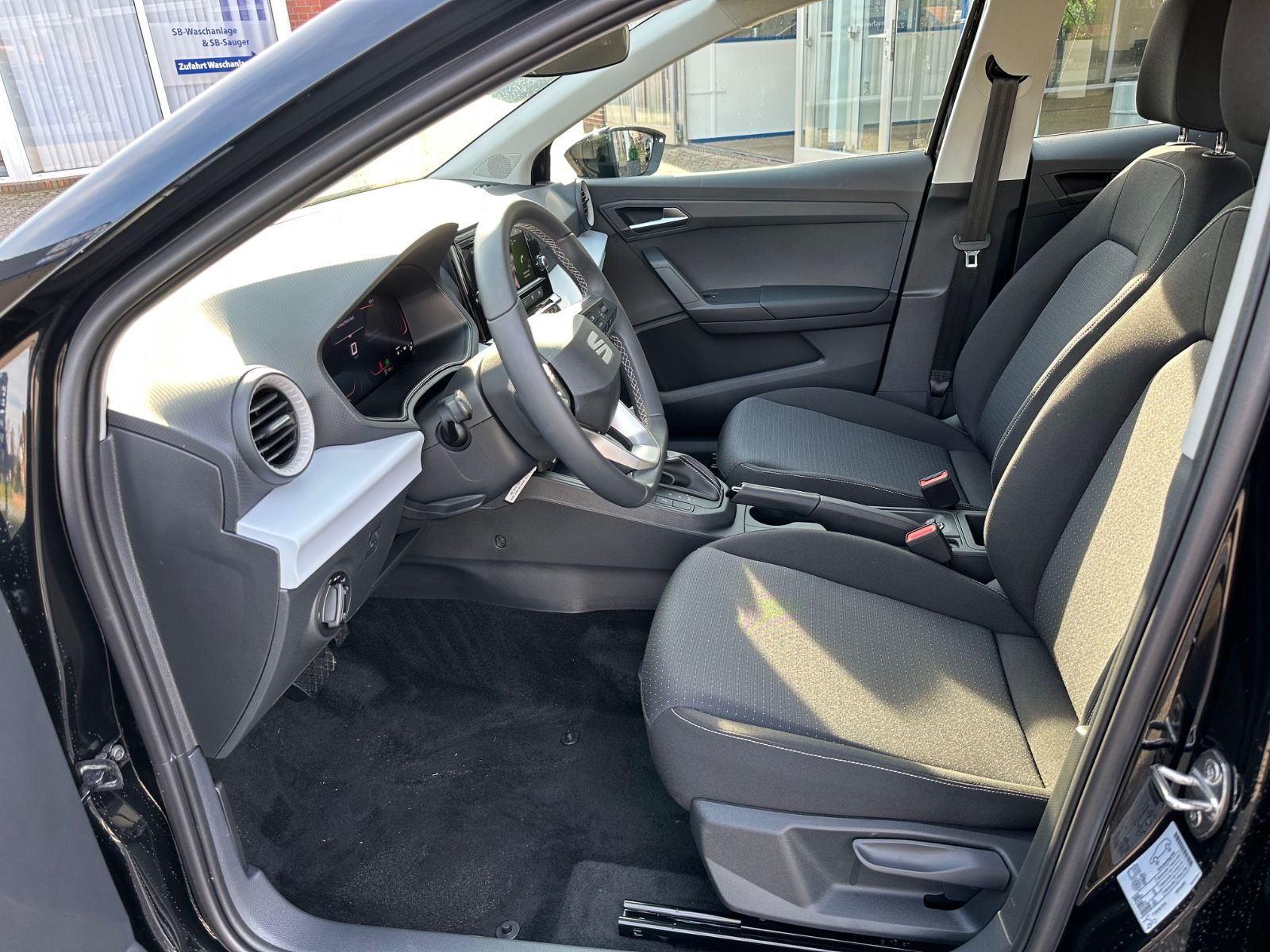 Fahrzeugabbildung SEAT Ibiza Style 1.0 TSI DSG ACC/Shzg/Einparkh/LED