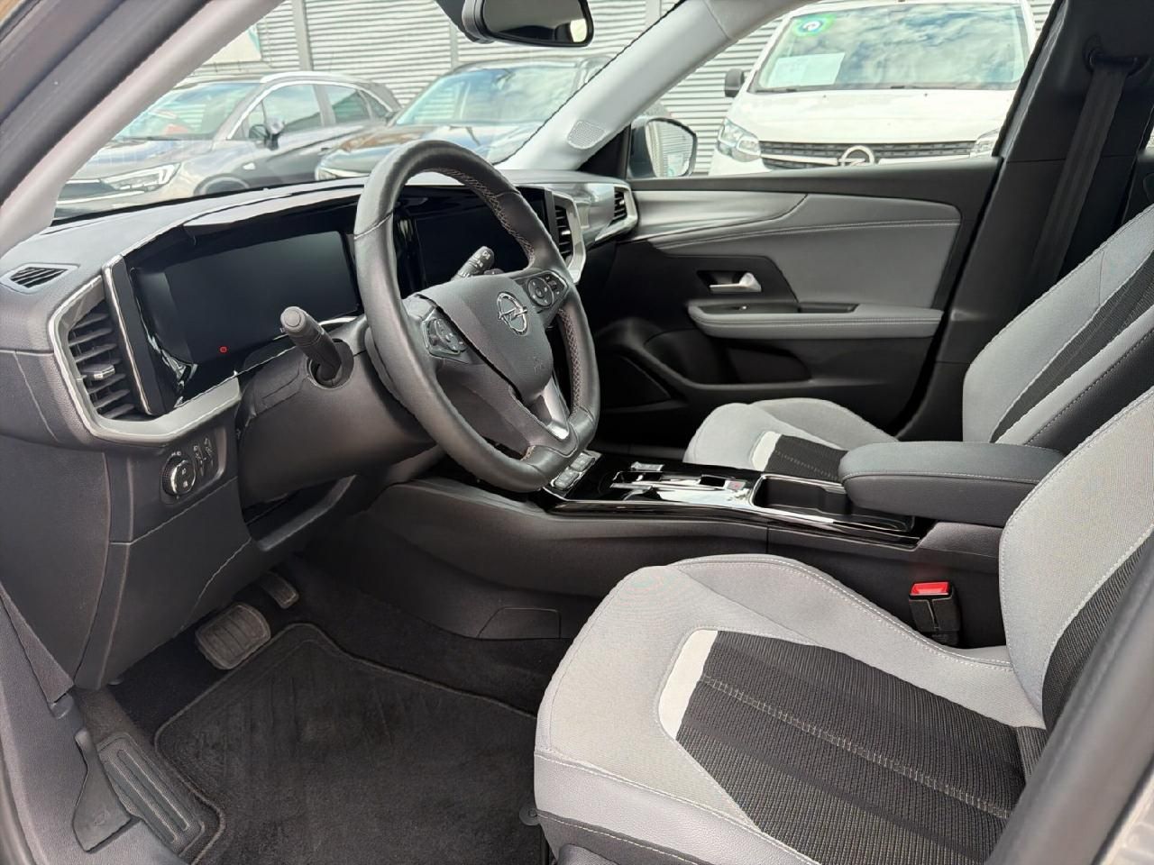 Fahrzeugabbildung Opel Mokka Elegance