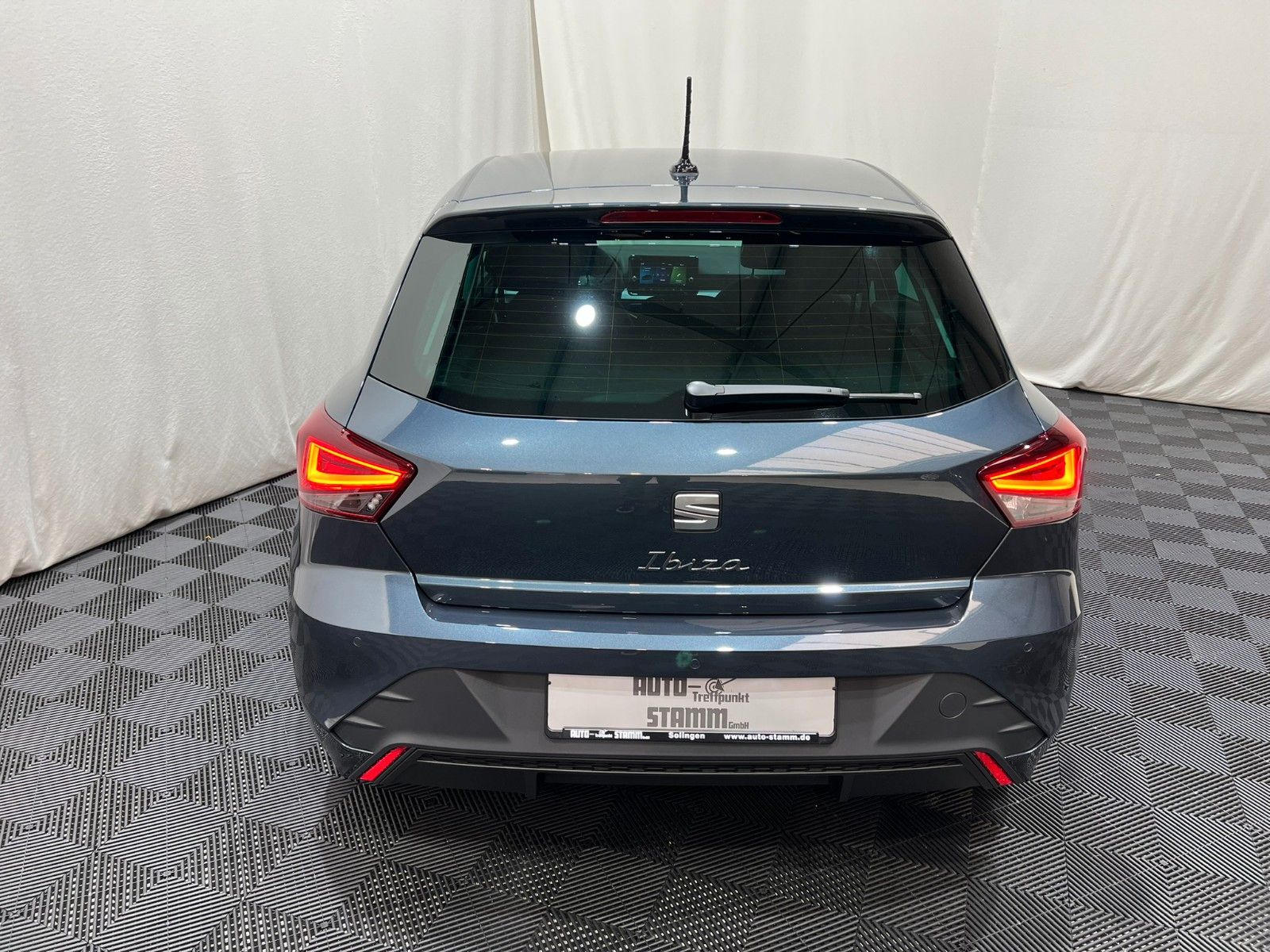 Fahrzeugabbildung SEAT Ibiza 1.0 MPI 59kW