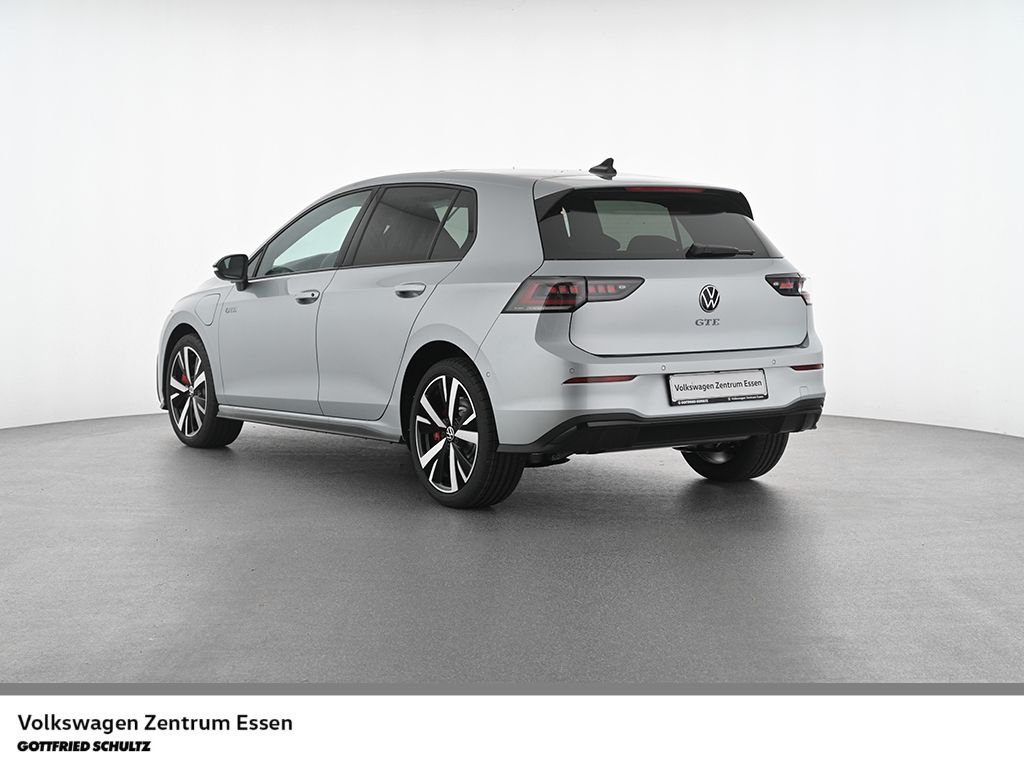 Volkswagen Golf GTE 1 5 l eHybrid DSG Pano SH AHK imagem 2