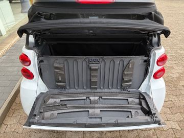 Bild 18 Smart ForTwo fortwo cabrio Easytronic +BT+ALLWETTER+