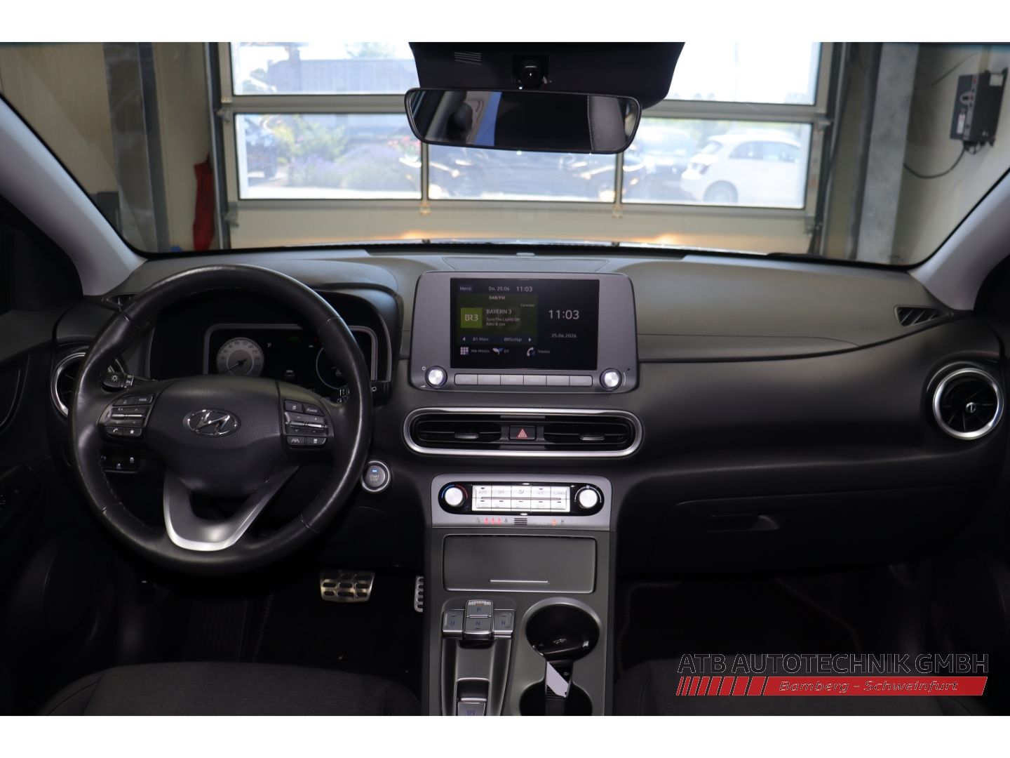 Fahrzeugabbildung Hyundai KONA Elektro Select 39,2kWh 96,4% SOH ACC Apple