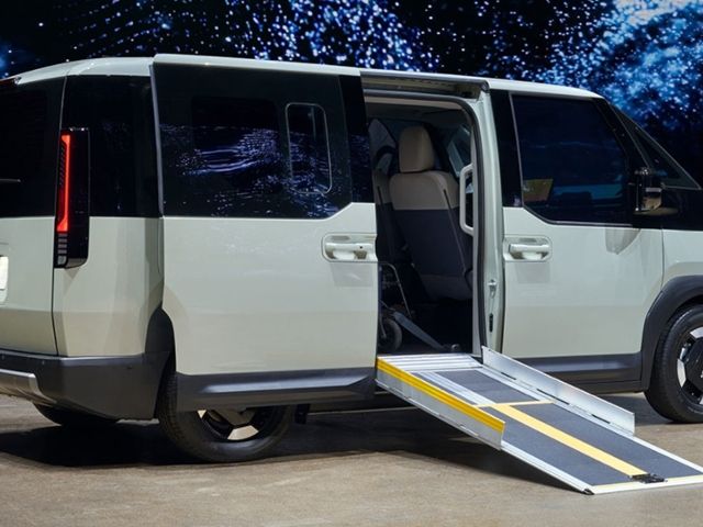Fahrzeugabbildung Kia PV5 WAV Passenger Rampe Behindertengerecht