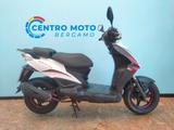 Kymco Agility 50 RS: grintoso e parsimonioso - KYMCO AGILITY 50