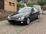 Mercedes-Benz E500 W211 Limo~Automatik~Key... - gebrauchte Mercedes-Benz E 500 aus dem Jahr 2002