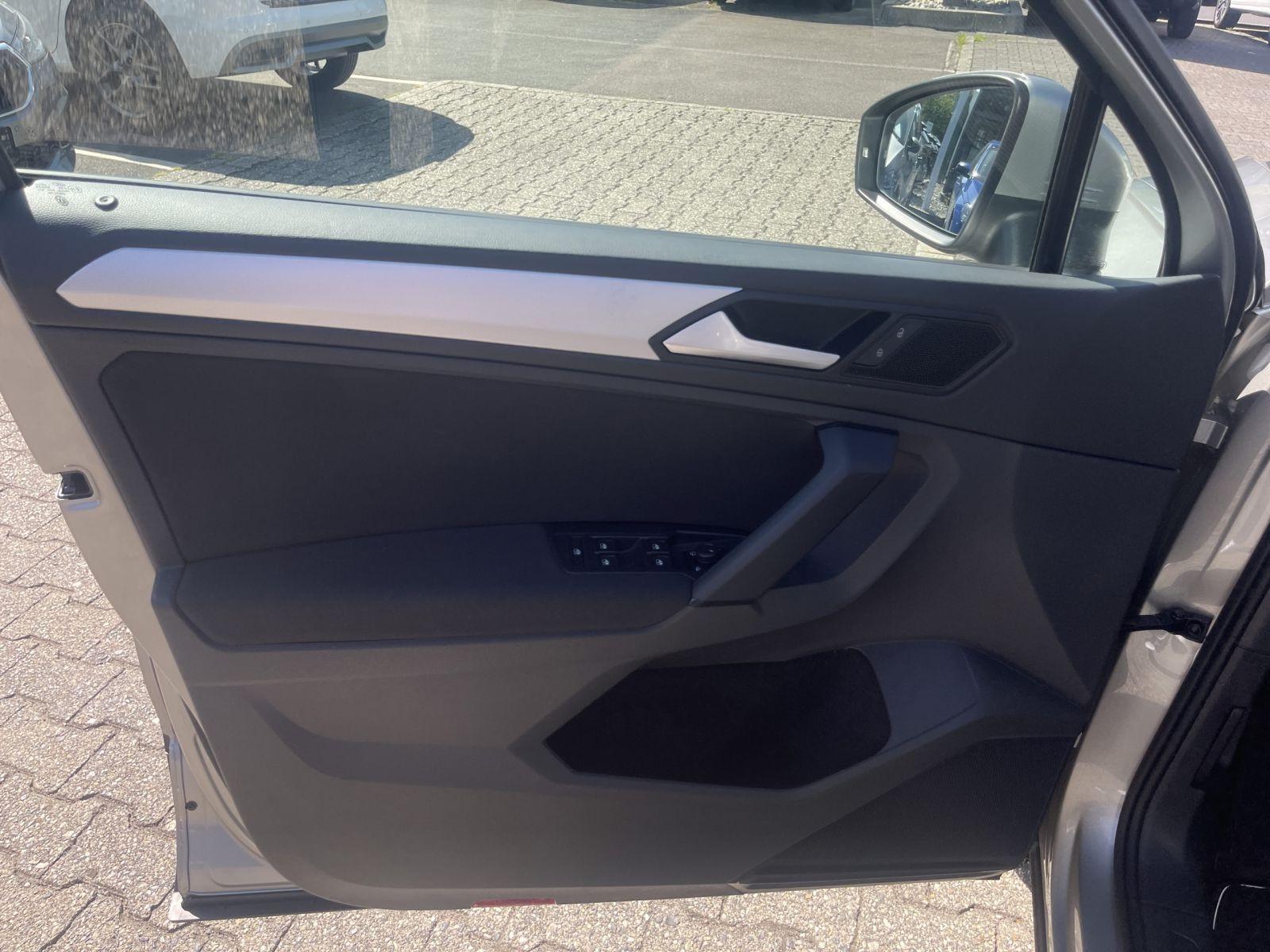 Volkswagen Tiguan Trendline 1.5 TSI Navi LED EPH GRA, миниатюра 8