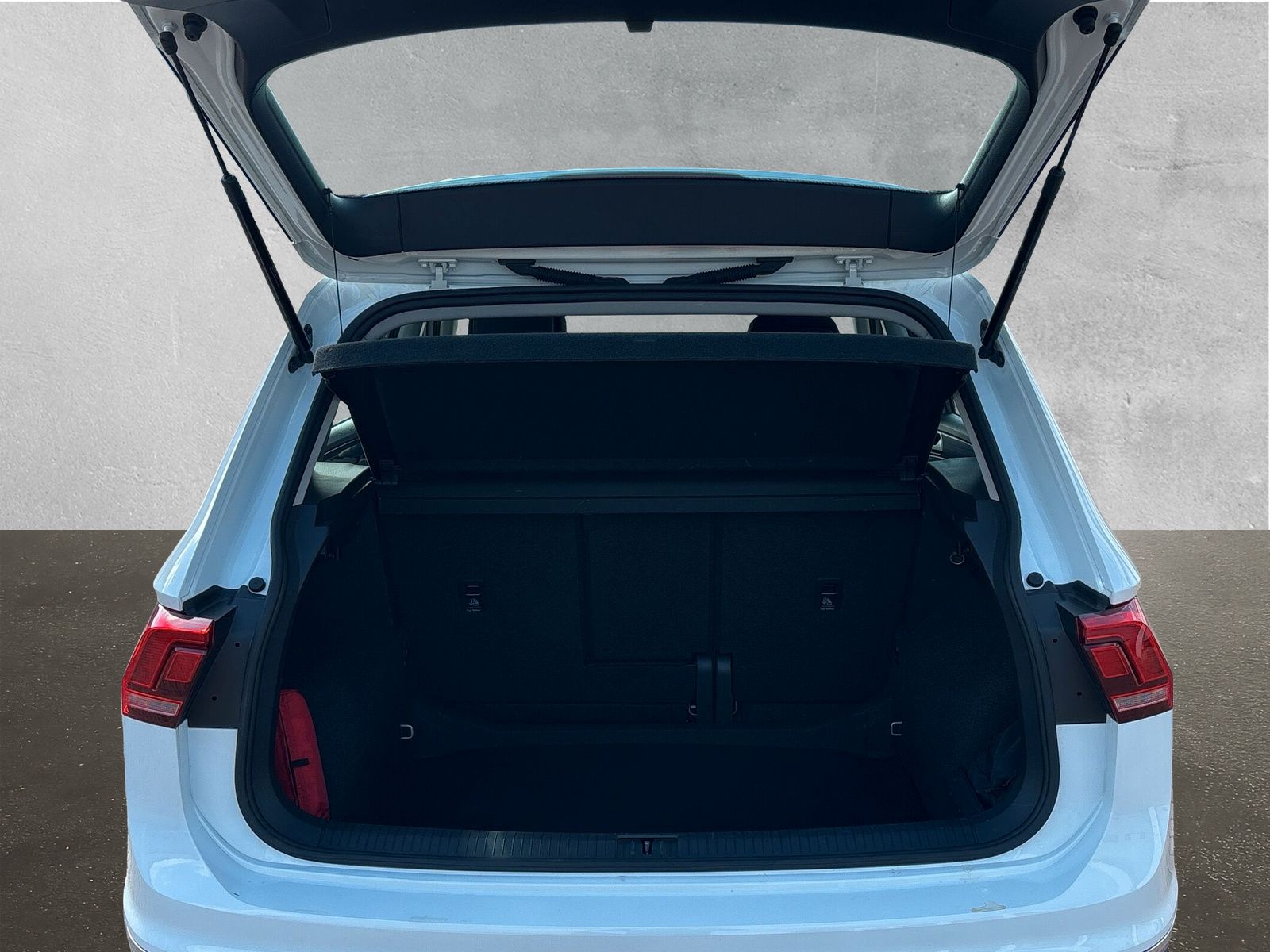 Fahrzeugabbildung Volkswagen Tiguan Life 1.5 TSI Matrix-LED RFK
