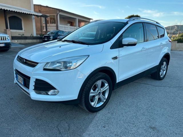 Ford Kuga 2.0 TDCi 140 CV 2WD Titanium DPF