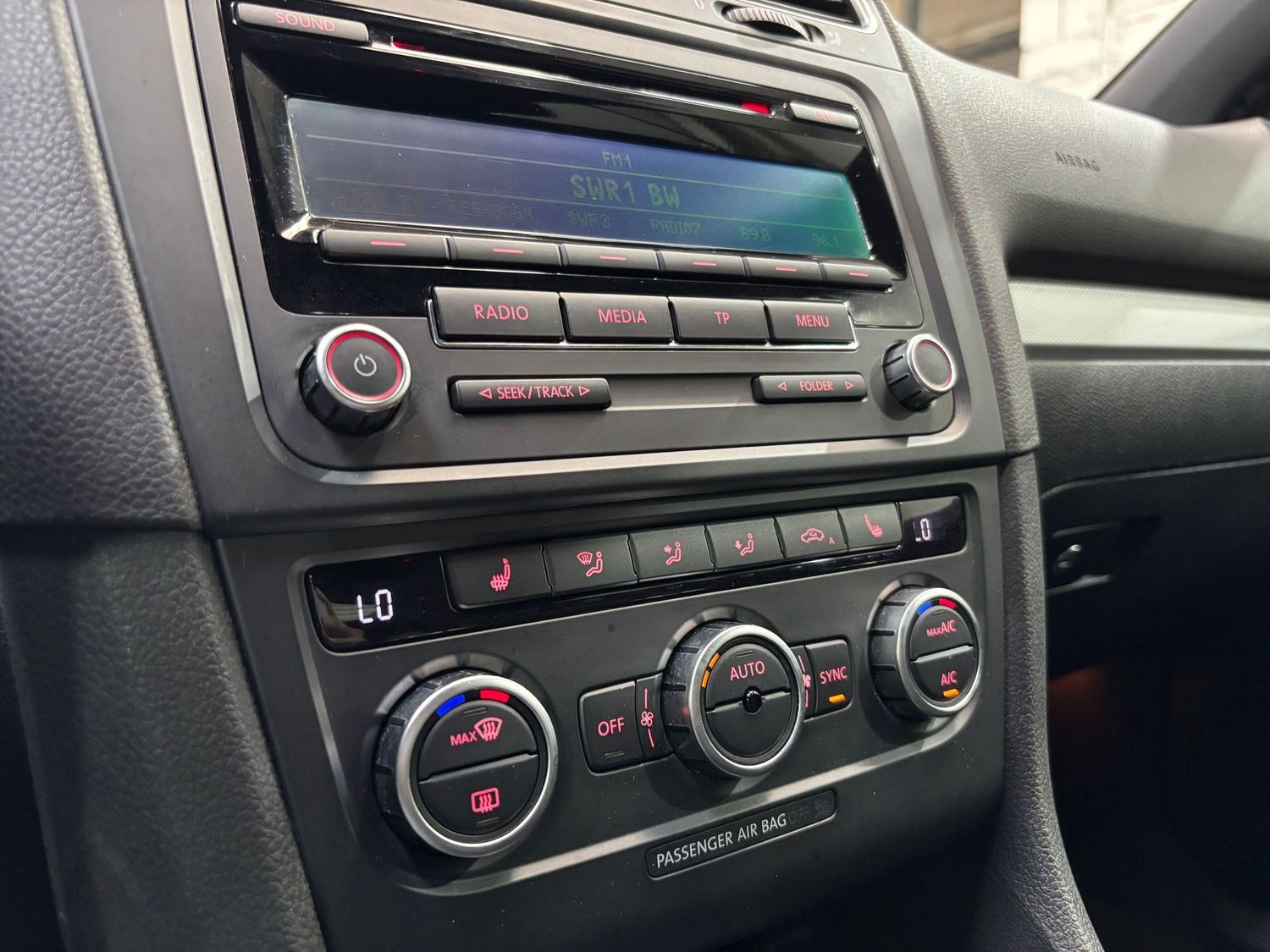 Fahrzeugabbildung Volkswagen Golf Cabrio 1.4TSI Life Klima#PDC#Tempomat