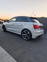 Audi A1 Sportback 2.0 TDI S line | 143 PS | Pano - Audi A1 mit Diesel-Antrieb: Kleinwagen, 2.0