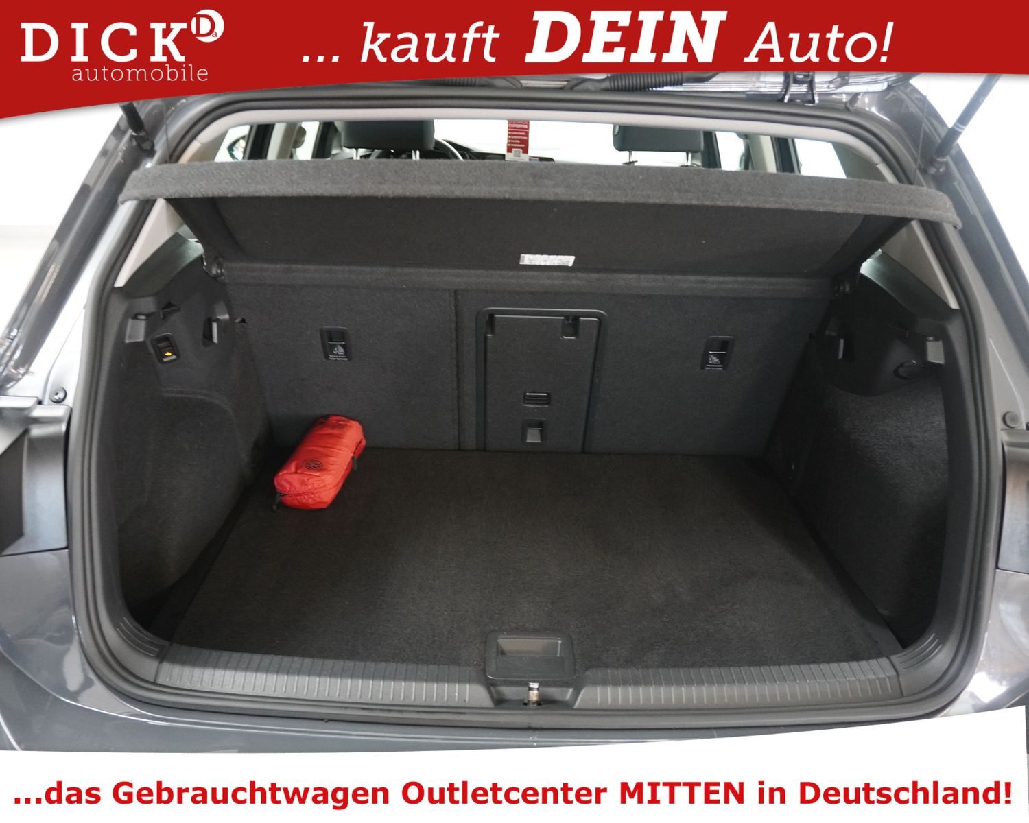 Fahrzeugabbildung Volkswagen Golf VIII 2.0d DSG Life MEMO+MASSAG+VIRTU+AHK+AC