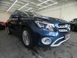 Mercedes-Benz GLA 220 4MATIC*LED*OFFROAD PAKET*AHK*NAVI - blaue Mercedes-Benz GLA-Klasse