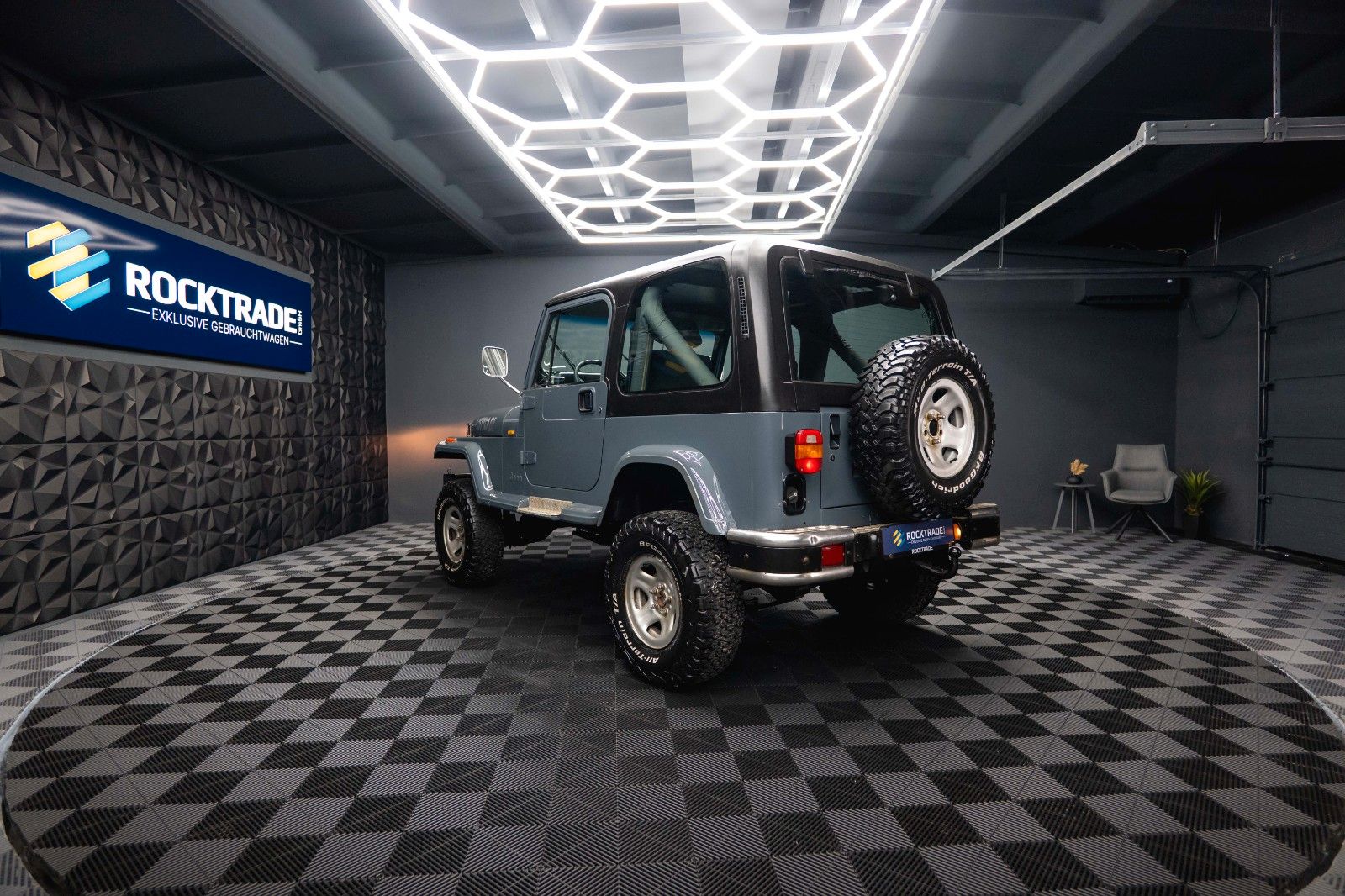 Fahrzeugabbildung Jeep Wrangler 4.0 Offroad 4x4 H-Zulassung *HardTop*