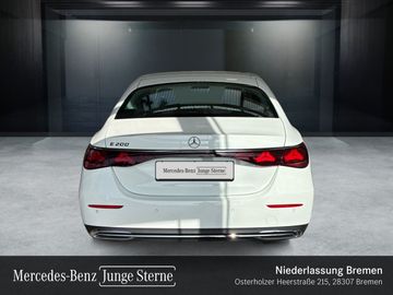 Mercedes E 200 - 5