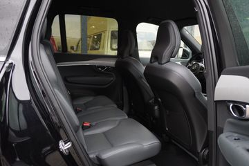 Volvo XC90 - 11