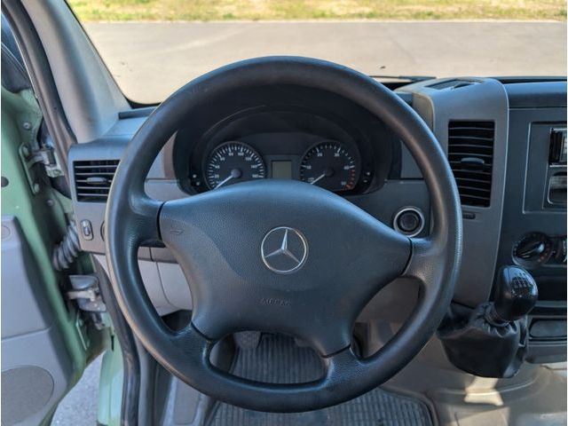 Fahrzeugabbildung Mercedes-Benz Sprinter Pritsche DoKa AHK