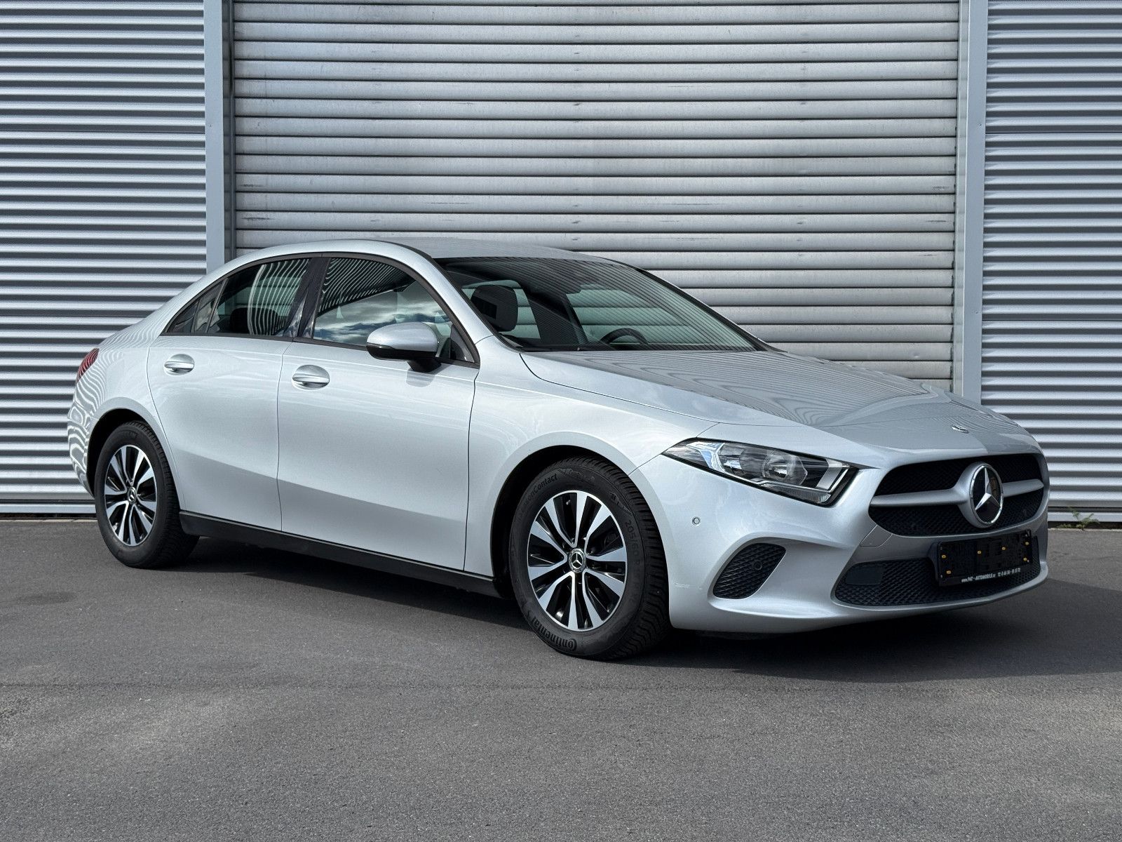 Fahrzeugabbildung Mercedes-Benz A 180 d Lim. Sedan Aut DAB GRA Navi Kamera SHZ