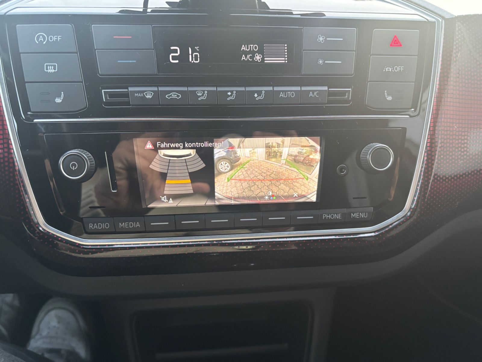 Fahrzeugabbildung Volkswagen up! GTI KAM SHZ