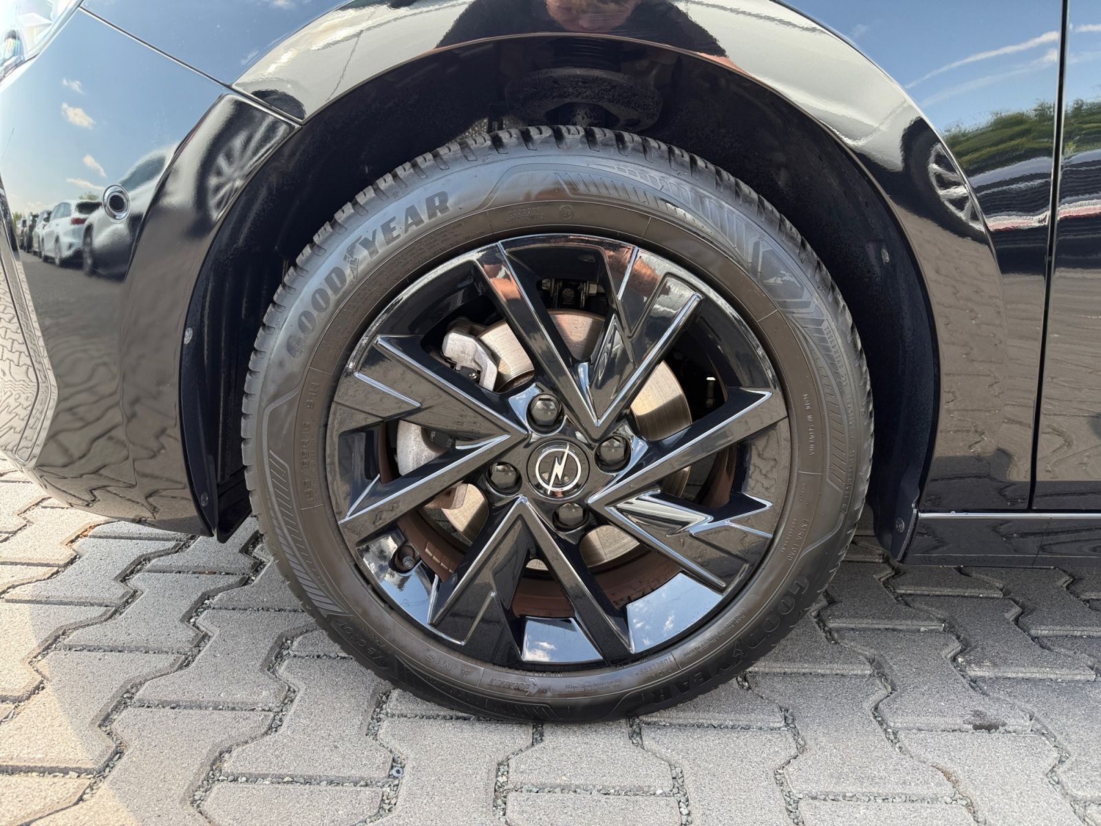 Fahrzeugabbildung Opel Corsa F 1.2 Turbo GS PANO RFK IntelliLux