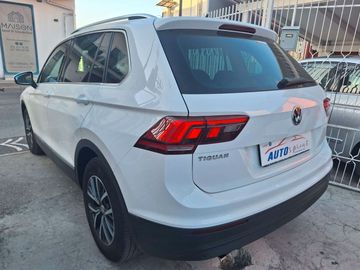 Volkswagen Tiguan - 10