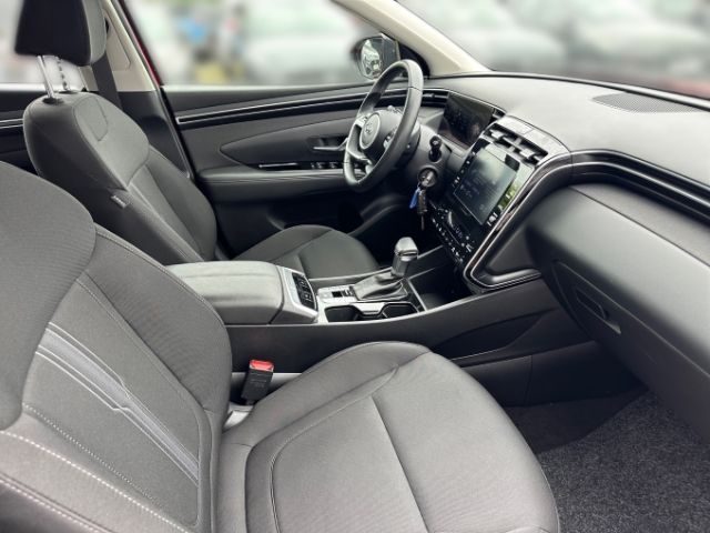 Fahrzeugabbildung Hyundai Tucson Select 2WD 1.6 T-GDI +CARPLAY+KLIMA+RFK+S